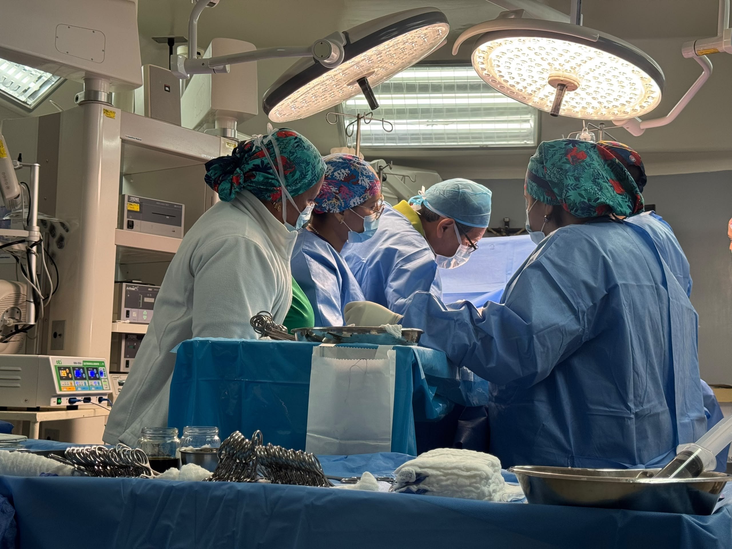 Desarrollan la primera cirugía oncológica con terapia HIPEC en Carabobo